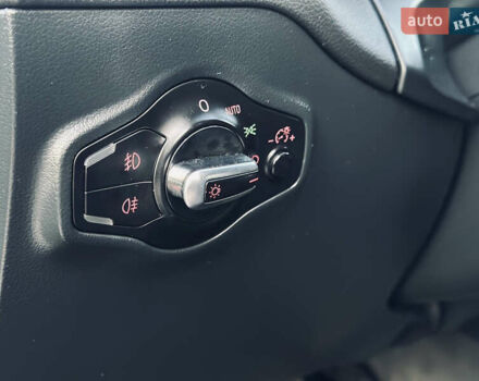 Черный Ауди Ку 5, объемом двигателя 1.98 л и пробегом 234 тыс. км за 13200 $, фото 21 на Automoto.ua