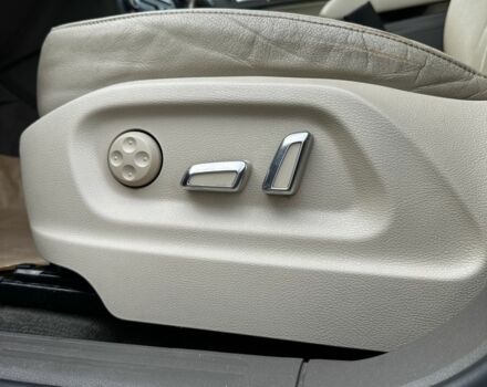 Черный Ауди Ку 5, объемом двигателя 2 л и пробегом 216 тыс. км за 11500 $, фото 10 на Automoto.ua