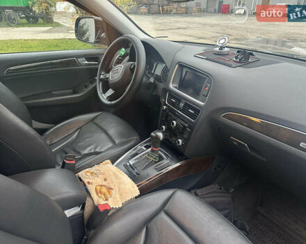 Черный Ауди Ку 5, объемом двигателя 1.98 л и пробегом 260 тыс. км за 13300 $, фото 5 на Automoto.ua