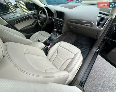 Чорний Ауді Ку 5, об'ємом двигуна 2 л та пробігом 236 тис. км за 13999 $, фото 38 на Automoto.ua