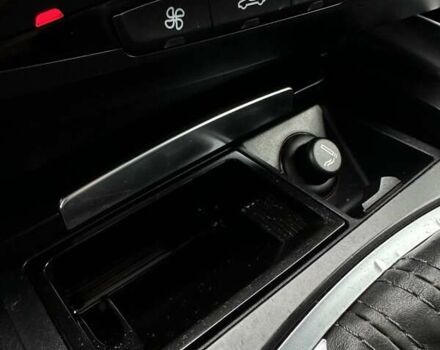 Чорний Ауді Ку 5, об'ємом двигуна 2 л та пробігом 142 тис. км за 15999 $, фото 47 на Automoto.ua