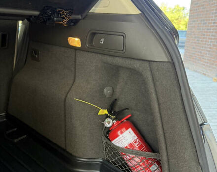 Черный Ауди Ку 5, объемом двигателя 2 л и пробегом 193 тыс. км за 15500 $, фото 12 на Automoto.ua