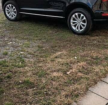 Черный Ауди Ку 5, объемом двигателя 1.98 л и пробегом 188 тыс. км за 15000 $, фото 4 на Automoto.ua