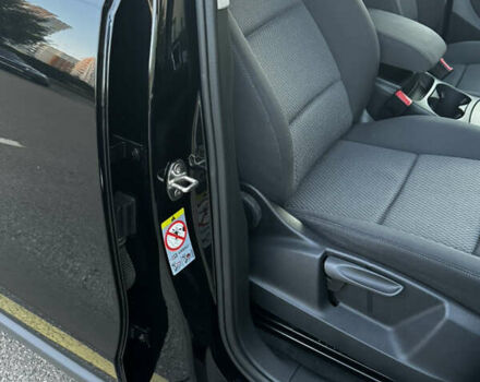 Черный Ауди Ку 5, объемом двигателя 1.97 л и пробегом 173 тыс. км за 18000 $, фото 32 на Automoto.ua