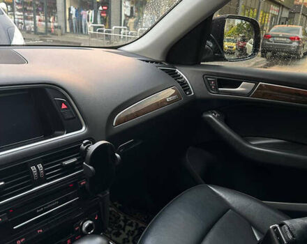 Черный Ауди Ку 5, объемом двигателя 1.98 л и пробегом 135 тыс. км за 10000 $, фото 3 на Automoto.ua