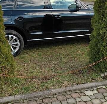 Черный Ауди Ку 5, объемом двигателя 1.98 л и пробегом 188 тыс. км за 15000 $, фото 3 на Automoto.ua