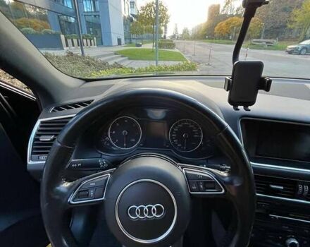 Чорний Ауді Ку 5, об'ємом двигуна 1.97 л та пробігом 214 тис. км за 20000 $, фото 24 на Automoto.ua