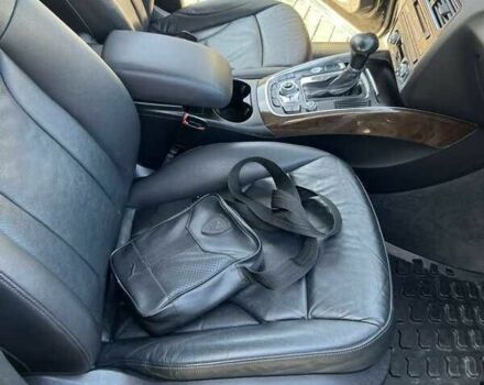 Черный Ауди Ку 5, объемом двигателя 2 л и пробегом 154 тыс. км за 12050 $, фото 7 на Automoto.ua