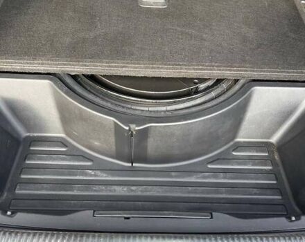 Черный Ауди Ку 5, объемом двигателя 2 л и пробегом 308 тыс. км за 14900 $, фото 10 на Automoto.ua