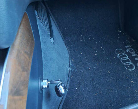 Черный Ауди Ку 5, объемом двигателя 1.98 л и пробегом 119 тыс. км за 18900 $, фото 19 на Automoto.ua