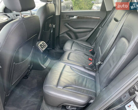 Черный Ауди Ку 5, объемом двигателя 1.98 л и пробегом 211 тыс. км за 15300 $, фото 5 на Automoto.ua