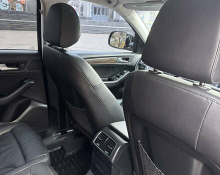 Чорний Ауді Ку 5, об'ємом двигуна 2 л та пробігом 281 тис. км за 15499 $, фото 39 на Automoto.ua