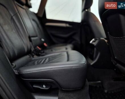 Черный Ауди Ку 5, объемом двигателя 2 л и пробегом 143 тыс. км за 16700 $, фото 69 на Automoto.ua