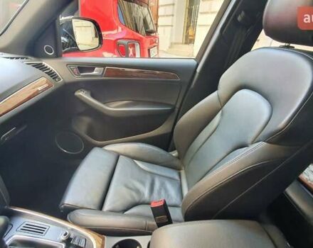 Чорний Ауді Ку 5, об'ємом двигуна 2 л та пробігом 61 тис. км за 22800 $, фото 6 на Automoto.ua