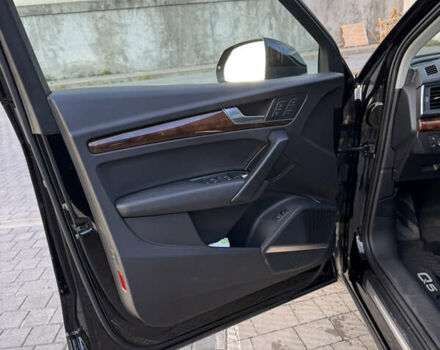 Черный Ауди Ку 5, объемом двигателя 1.98 л и пробегом 251 тыс. км за 22500 $, фото 4 на Automoto.ua