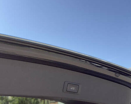 Черный Ауди Ку 5, объемом двигателя 2 л и пробегом 165 тыс. км за 19200 $, фото 14 на Automoto.ua