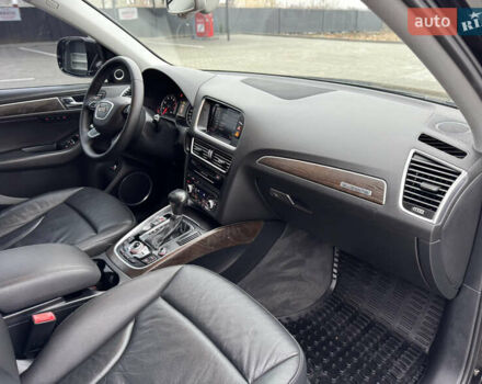 Черный Ауди Ку 5, объемом двигателя 2 л и пробегом 163 тыс. км за 15477 $, фото 31 на Automoto.ua