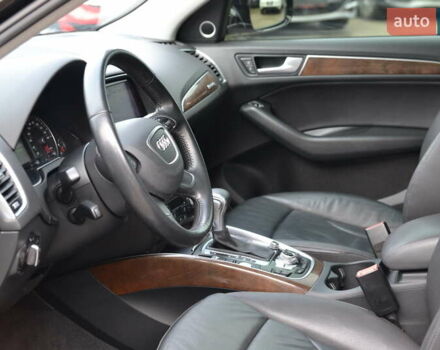 Черный Ауди Ку 5, объемом двигателя 1.98 л и пробегом 149 тыс. км за 13999 $, фото 16 на Automoto.ua