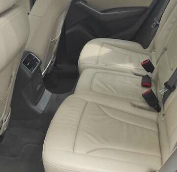 Чорний Ауді Ку 5, об'ємом двигуна 2 л та пробігом 221 тис. км за 16200 $, фото 10 на Automoto.ua