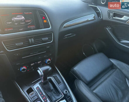 Черный Ауди Ку 5, объемом двигателя 2 л и пробегом 180 тыс. км за 15000 $, фото 27 на Automoto.ua