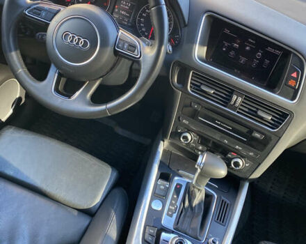 Чорний Ауді Ку 5, об'ємом двигуна 2 л та пробігом 176 тис. км за 19550 $, фото 62 на Automoto.ua