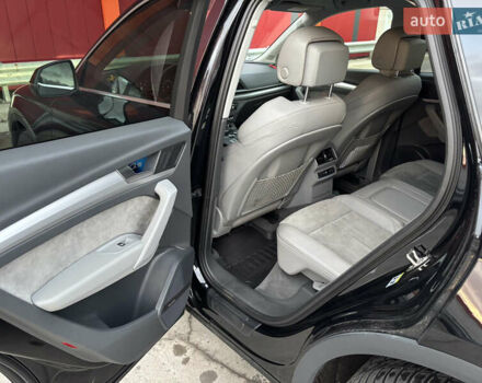 Черный Ауди Ку 5, объемом двигателя 1.97 л и пробегом 280 тыс. км за 27500 $, фото 11 на Automoto.ua