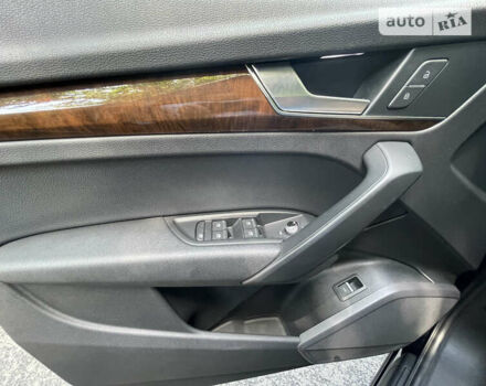 Черный Ауди Ку 5, объемом двигателя 1.98 л и пробегом 114 тыс. км за 22500 $, фото 22 на Automoto.ua