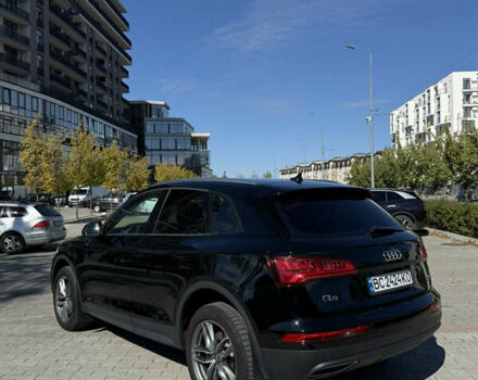 Черный Ауди Ку 5, объемом двигателя 1.97 л и пробегом 325 тыс. км за 26500 $, фото 2 на Automoto.ua