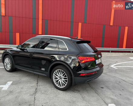 Черный Ауди Ку 5, объемом двигателя 1.97 л и пробегом 280 тыс. км за 27500 $, фото 5 на Automoto.ua