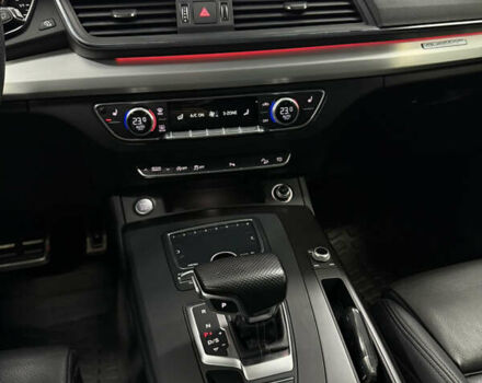 Черный Ауди Ку 5, объемом двигателя 1.98 л и пробегом 105 тыс. км за 26900 $, фото 21 на Automoto.ua