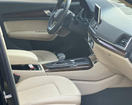 Черный Ауди Ку 5, объемом двигателя 1.98 л и пробегом 222 тыс. км за 23500 $, фото 13 на Automoto.ua