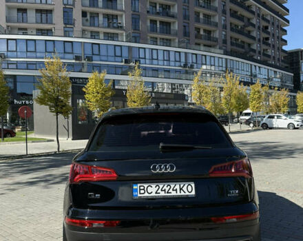 Черный Ауди Ку 5, объемом двигателя 1.97 л и пробегом 325 тыс. км за 26500 $, фото 4 на Automoto.ua