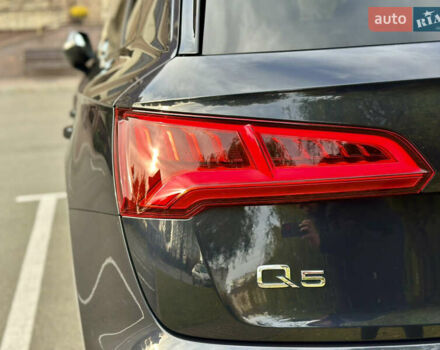 Черный Ауди Ку 5, объемом двигателя 1.98 л и пробегом 208 тыс. км за 21999 $, фото 19 на Automoto.ua