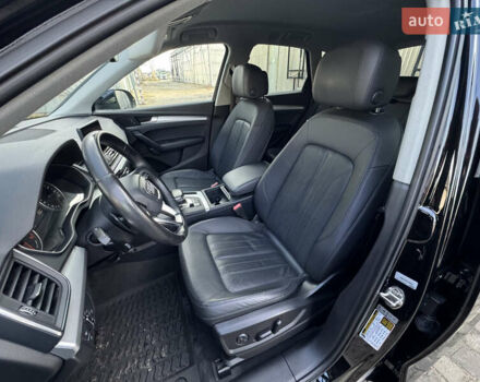 Чорний Ауді Ку 5, об'ємом двигуна 2 л та пробігом 159 тис. км за 20950 $, фото 30 на Automoto.ua