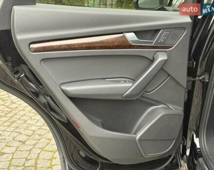 Чорний Ауді Ку 5, об'ємом двигуна 2 л та пробігом 160 тис. км за 20999 $, фото 59 на Automoto.ua