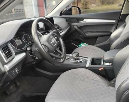 Ауди Ку 5 2017 в Сосновке на Automoto.ua Черный Ауди Ку 5, объемом двигателя 1.97 л и пробегом 266 тыс. км за 28500 $, фото 4 на Automoto.ua