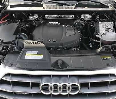 Черный Ауди Ку 5, объемом двигателя 2 л и пробегом 137 тыс. км за 18100 $, фото 6 на Automoto.ua