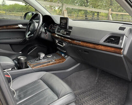 Черный Ауди Ку 5, объемом двигателя 1.98 л и пробегом 140 тыс. км за 27000 $, фото 9 на Automoto.ua