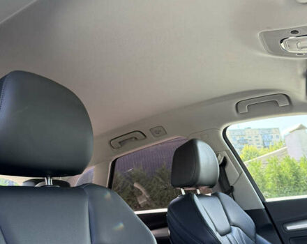 Черный Ауди Ку 5, объемом двигателя 1.97 л и пробегом 325 тыс. км за 26500 $, фото 9 на Automoto.ua