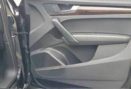 Черный Ауди Ку 5, объемом двигателя 2 л и пробегом 118 тыс. км за 15000 $, фото 12 на Automoto.ua