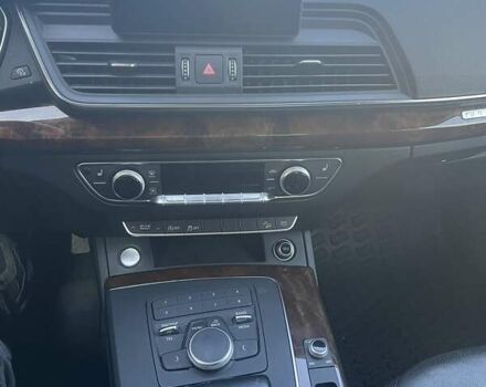 Черный Ауди Ку 5, объемом двигателя 1.98 л и пробегом 174 тыс. км за 18500 $, фото 12 на Automoto.ua