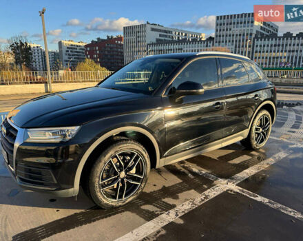 Черный Ауди Ку 5, объемом двигателя 1.97 л и пробегом 250 тыс. км за 26500 $, фото 6 на Automoto.ua