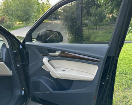 Черный Ауди Ку 5, объемом двигателя 1.98 л и пробегом 138 тыс. км за 24500 $, фото 10 на Automoto.ua