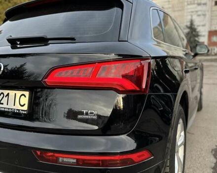 Черный Ауди Ку 5, объемом двигателя 1.97 л и пробегом 245 тыс. км за 26600 $, фото 5 на Automoto.ua