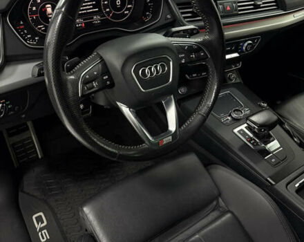 Черный Ауди Ку 5, объемом двигателя 1.98 л и пробегом 105 тыс. км за 26900 $, фото 15 на Automoto.ua