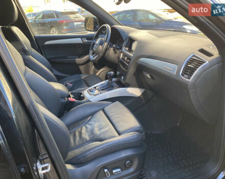 Чорний Ауді Ку 5, об'ємом двигуна 2 л та пробігом 176 тис. км за 19550 $, фото 51 на Automoto.ua