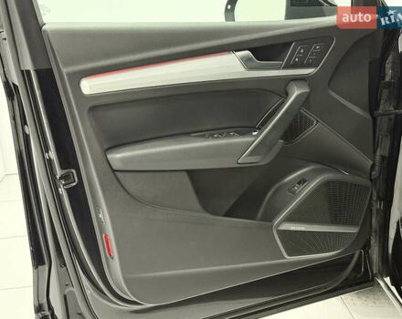 Черный Ауди Ку 5, объемом двигателя 1.98 л и пробегом 105 тыс. км за 26900 $, фото 30 на Automoto.ua