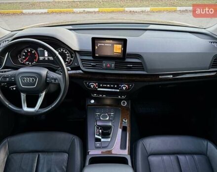 Черный Ауди Ку 5, объемом двигателя 2 л и пробегом 110 тыс. км за 27500 $, фото 16 на Automoto.ua