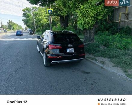 Ауди Ку 5 2017 в Днепре (Днепропетровске) на Automoto.ua Черный Ауди Ку 5, объемом двигателя 2 л и пробегом 135 тыс. км за 23000 $, фото 3 на Automoto.ua