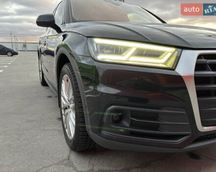 Черный Ауди Ку 5, объемом двигателя 1.97 л и пробегом 280 тыс. км за 27500 $, фото 20 на Automoto.ua